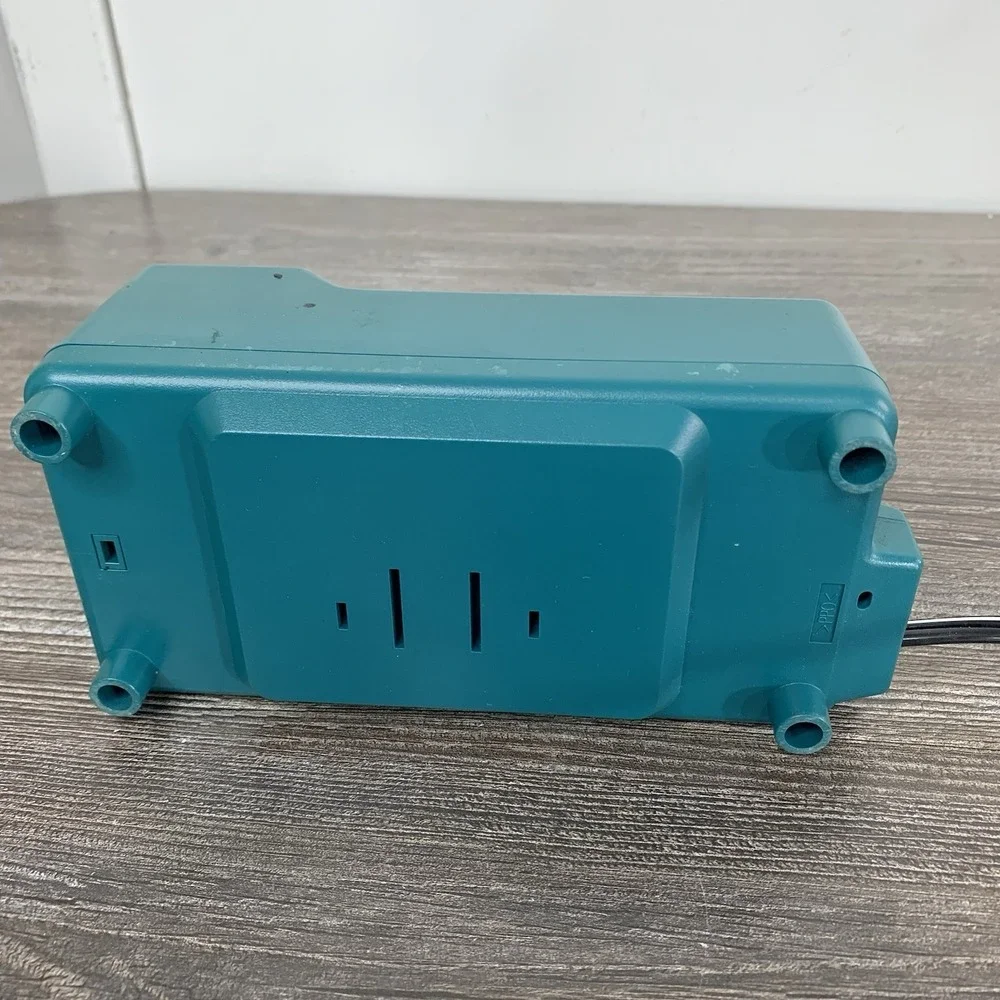 Makita‎ DC1410 Class 2 High Capacity Battery Charger Ni-Mh & Ni-Cd 7.2V 9.6V 12V